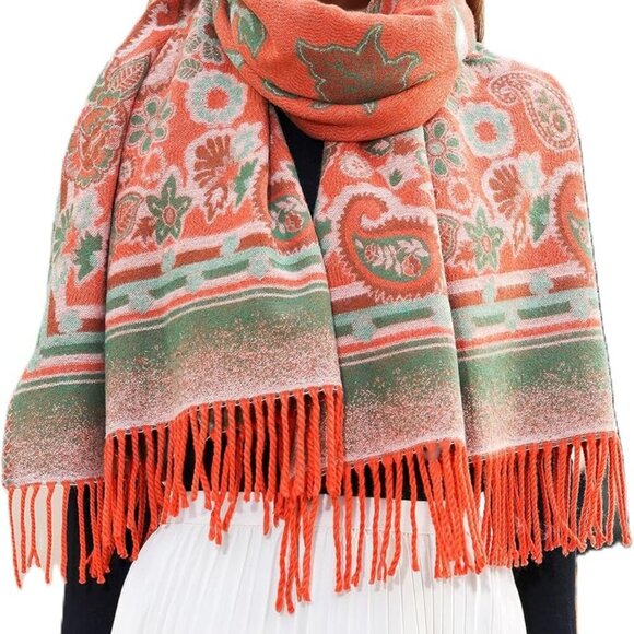 Luxurious Jacquard Scarf: Cozy Vintage Paisley Wrap for Winter Elegance - Picture 1 of 9